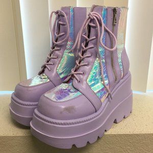 PRE LOVED - Fairy Kiss Lavender Platform Boots PUR/10 - SH302